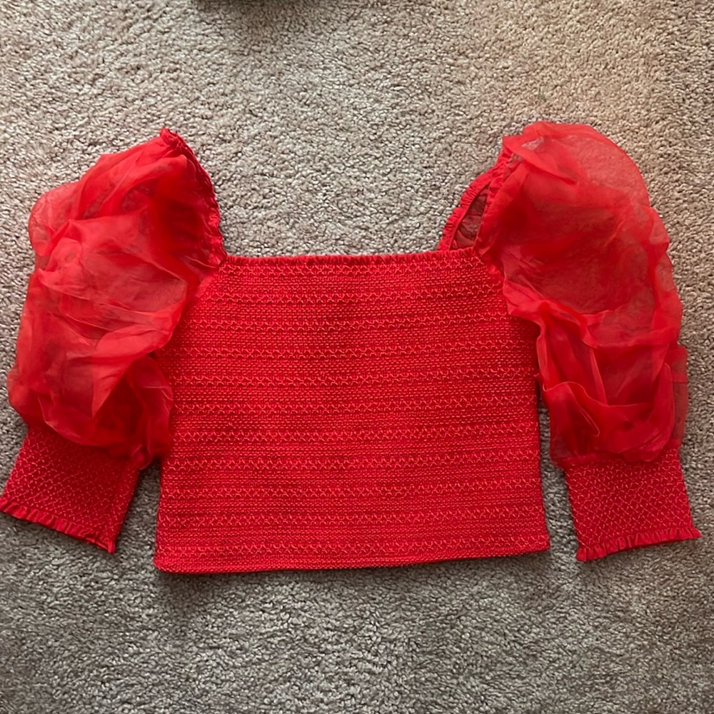 ALICE AND OLIVIA SMOCKED CROP TOP RED